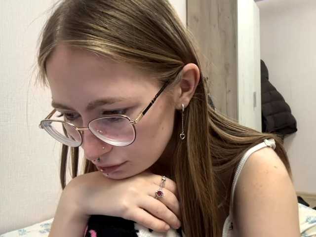 VelvetCash live cam on BongaCams