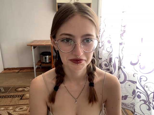 VelvetCash live cam on BongaCams