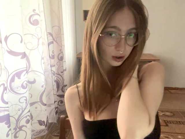 VelvetCash live cam on BongaCams