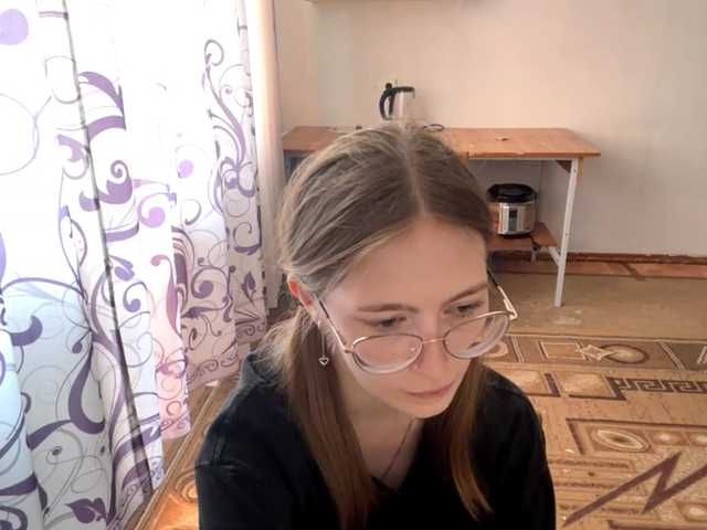 VelvetCash live cam on BongaCams