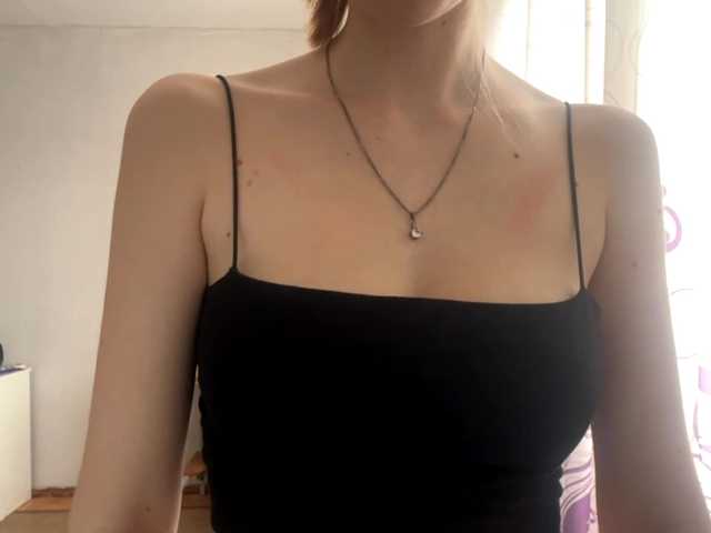 VelvetCash live cam on BongaCams
