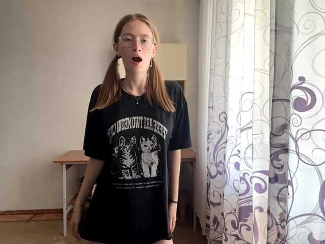 VelvetCash live cam on BongaCams