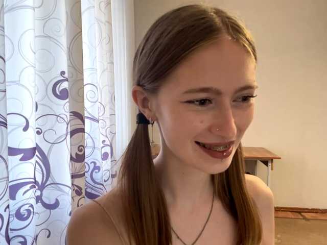 VelvetCash live webcam show