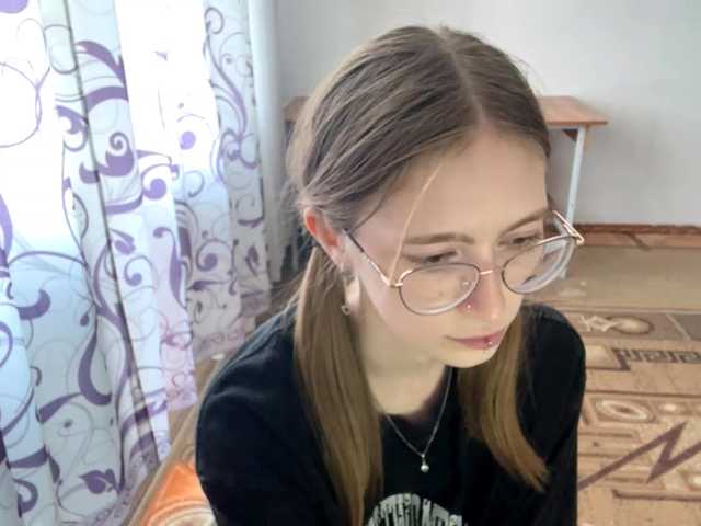 VelvetCash live cam on BongaCams