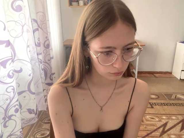 VelvetCash live webcam show