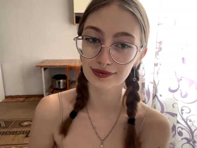VelvetCash live cam on BongaCams