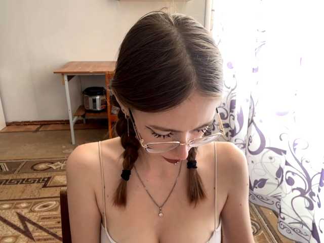 VelvetCash live cam on BongaCams