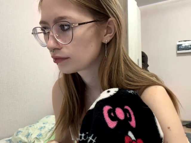 VelvetCash live cam on BongaCams
