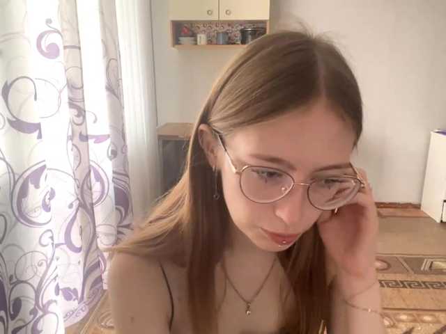 VelvetCash live webcam show