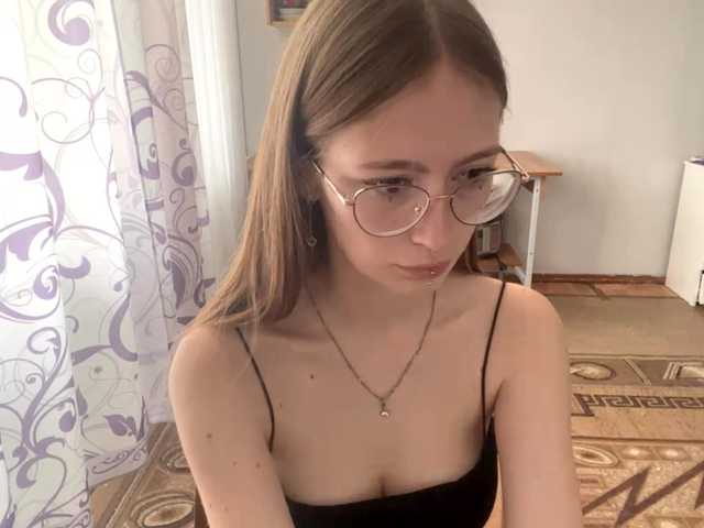 VelvetCash live webcam show