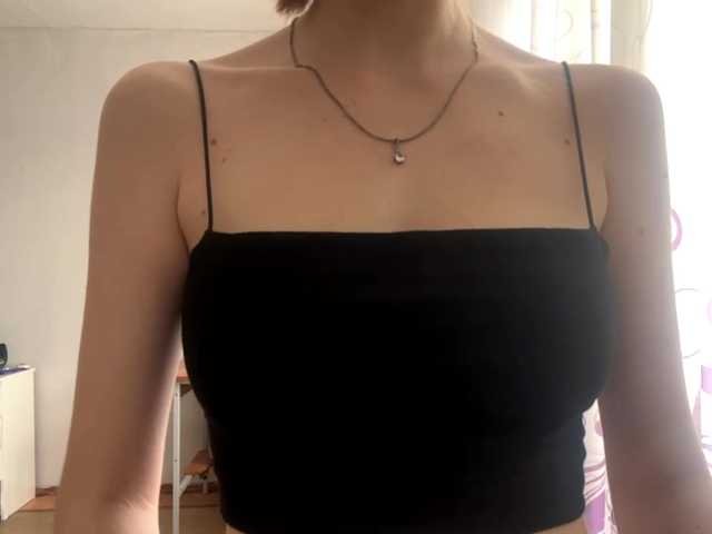 VelvetCash live cam on BongaCams