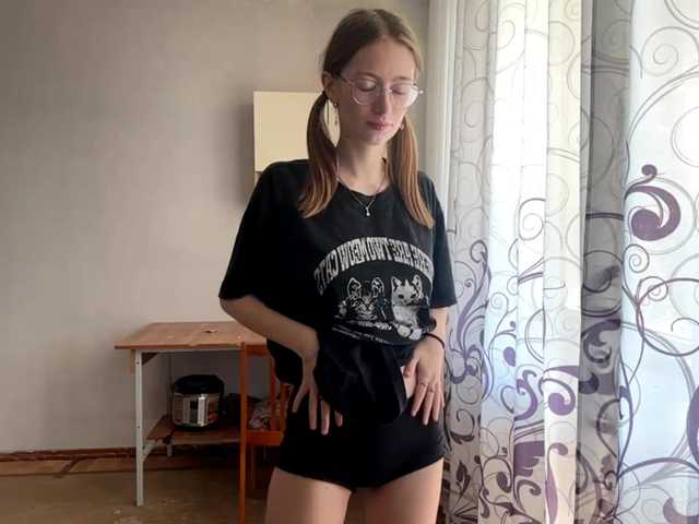 VelvetCash live cam on BongaCams