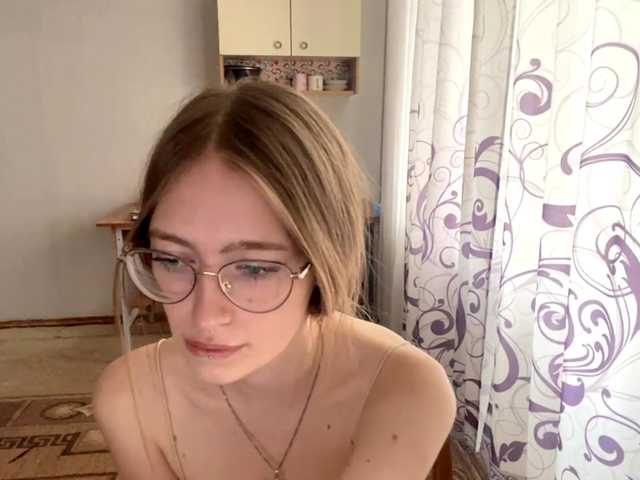 VelvetCash live cam on BongaCams