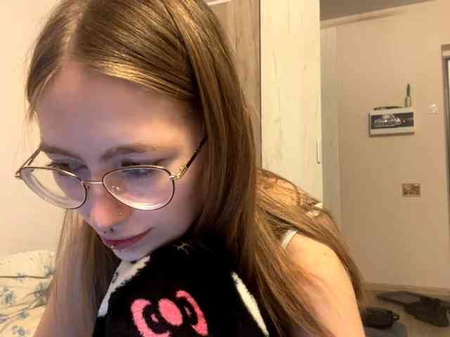 VelvetCash webcam