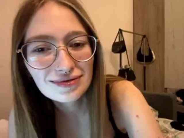 VelvetCash webcam