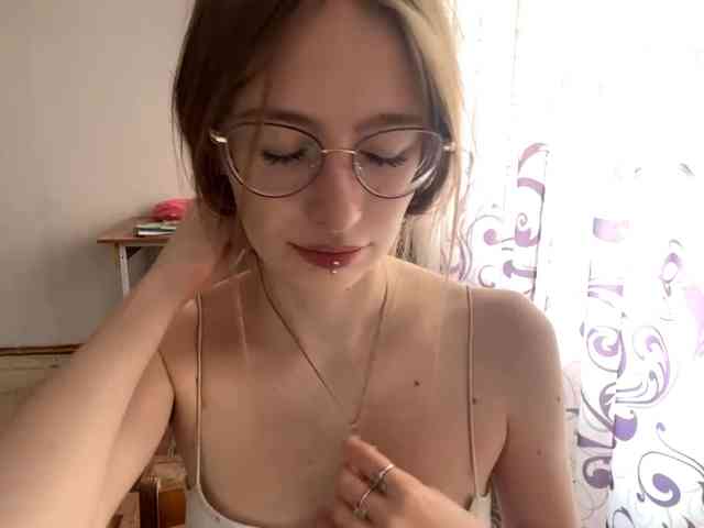 VelvetCash webcam