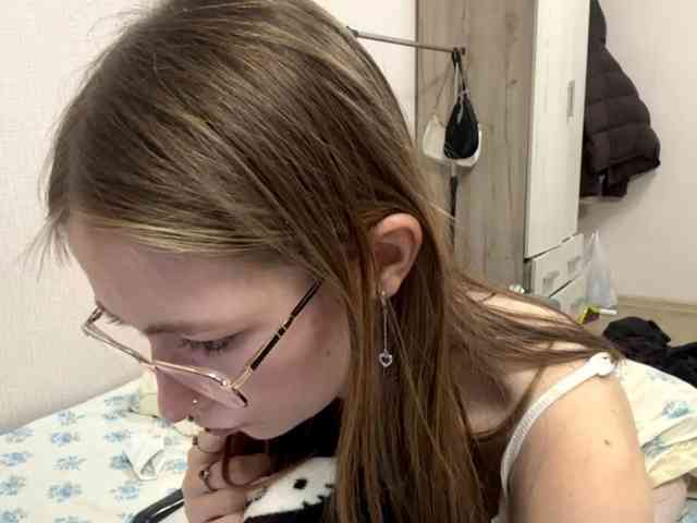 VelvetCash webcam