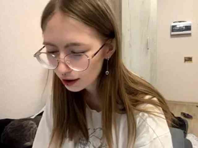 VelvetCash webcam