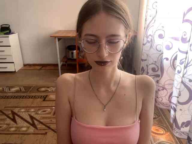 Model: VelvetCash
