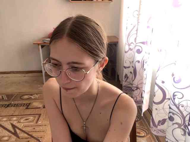 Model: VelvetCash