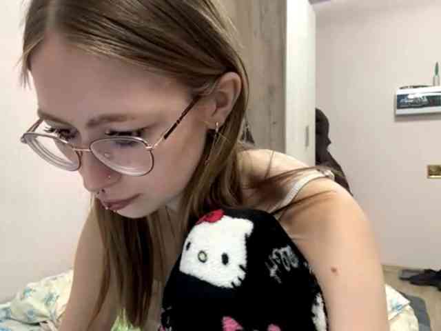 VelvetCash webcam