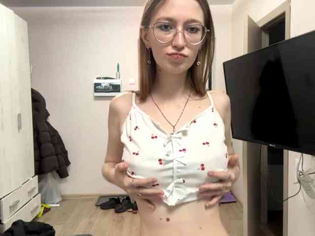 VelvetCash webcam