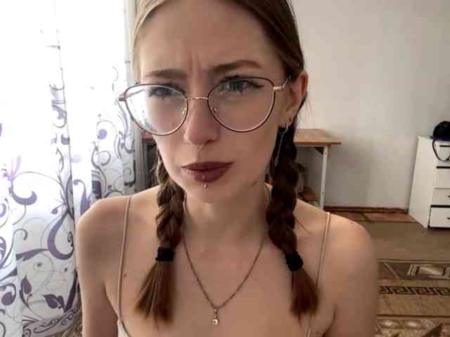 Model: VelvetCash