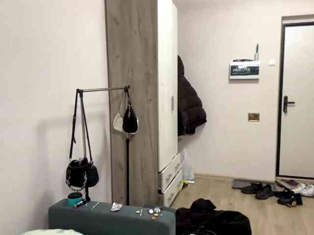 VelvetCash webcam