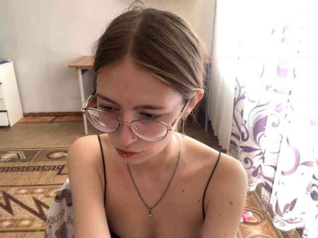 Model: VelvetCash
