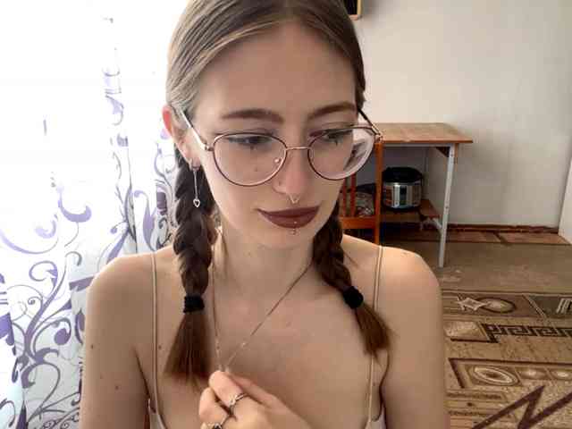Model: VelvetCash