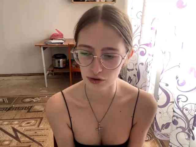 Model: VelvetCash