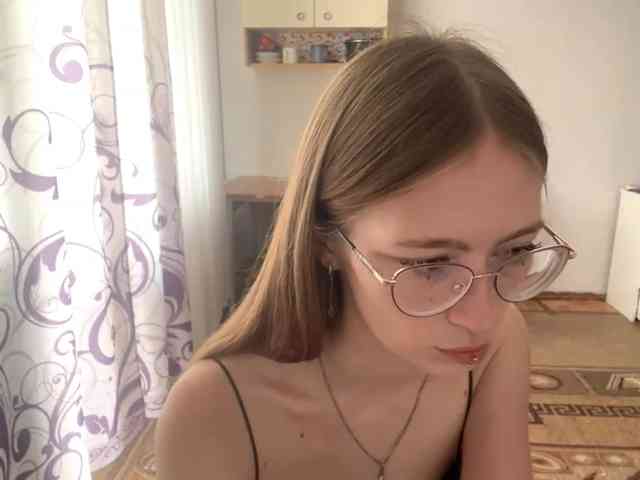 VelvetCash webcam