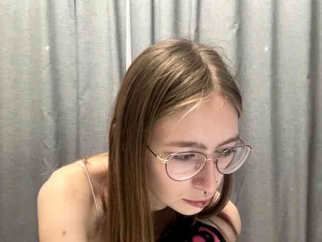 VelvetCash webcam