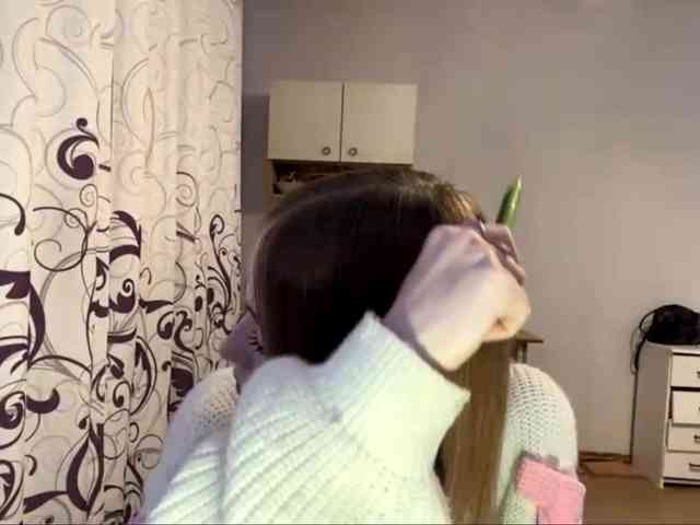 VelvetCash webcam