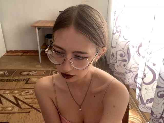 VelvetCash webcam