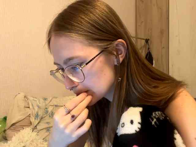 VelvetCash webcam