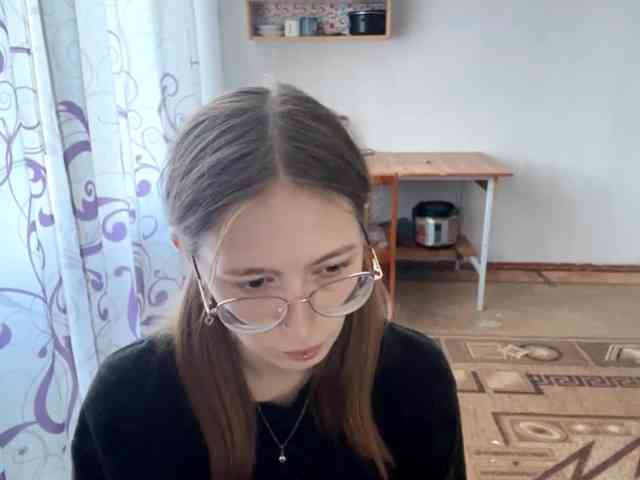 Velvetcash's cam show statistics and live stream