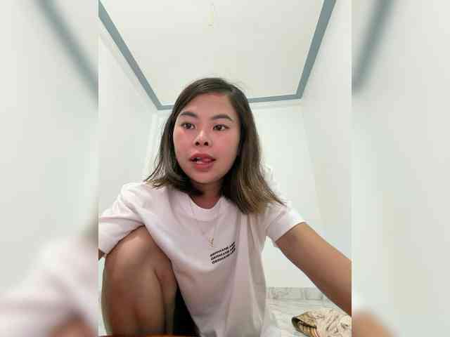 Lilybelle-88 webcam