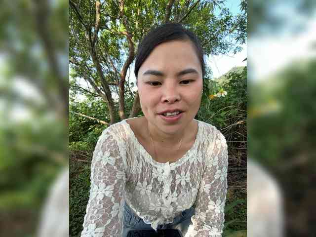 Lilybelle-88 webcam