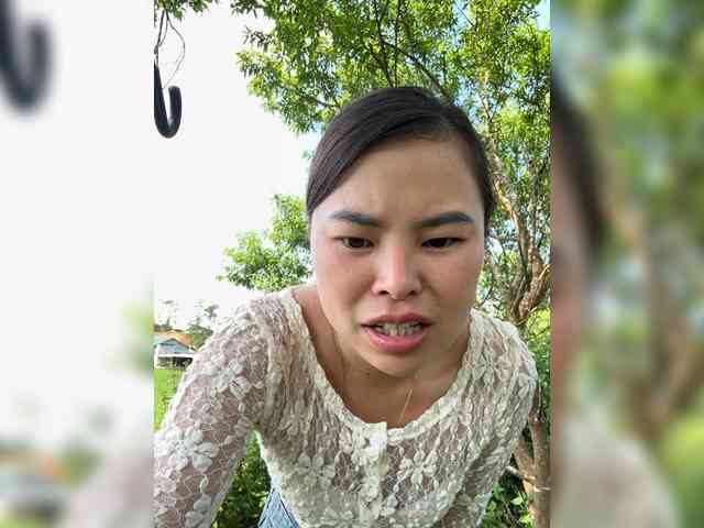 Lilybelle-88 webcam