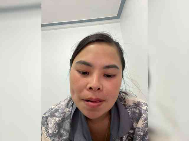 Lilybelle-88 webcam