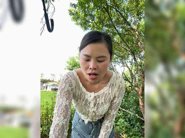 Lilybelle-88 webcam
