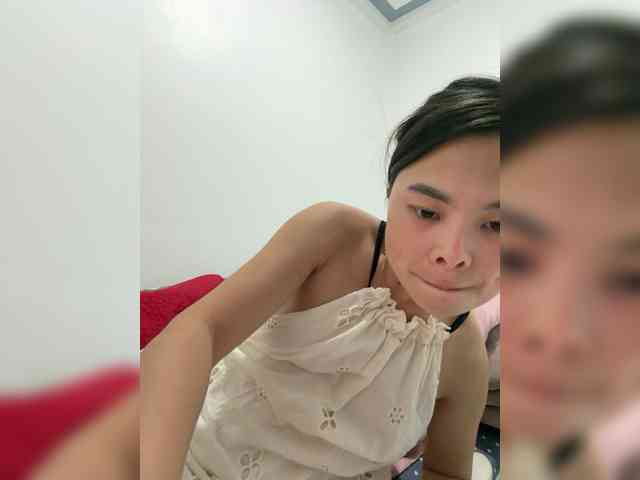 Lilybelle-88 webcam