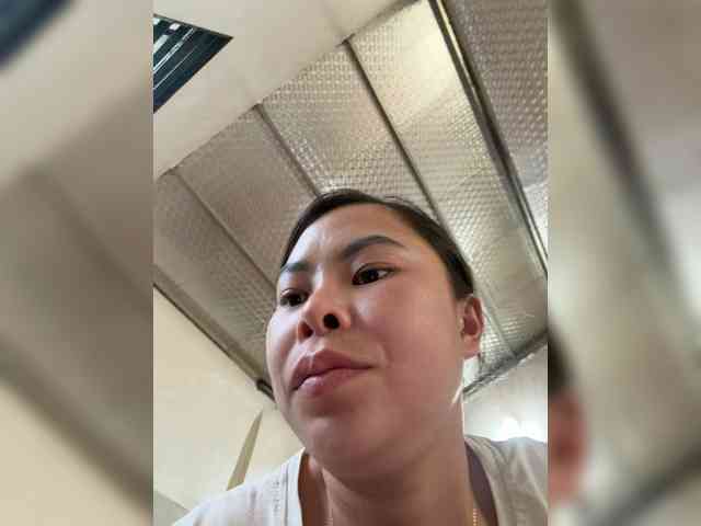Lilybelle-88 webcam