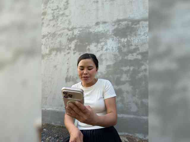 Lilybelle-88 webcam