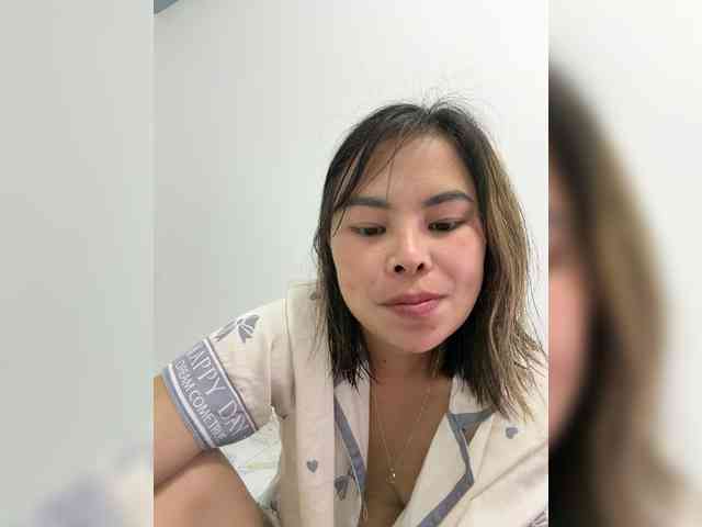 Lilybelle-88 webcam