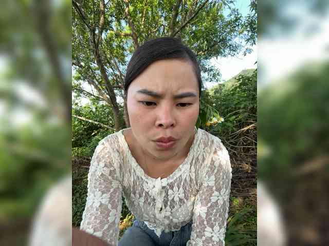 Lilybelle-88 webcam