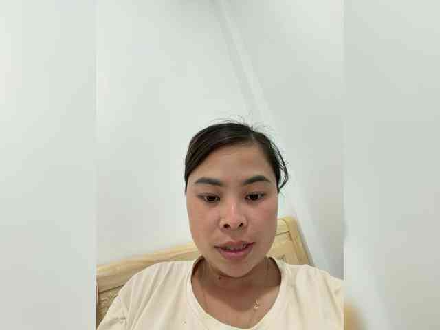 Lilybelle-88 webcam