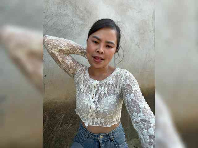 Lilybelle-88 webcam