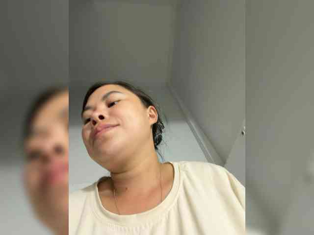 Lilybelle-88 webcam